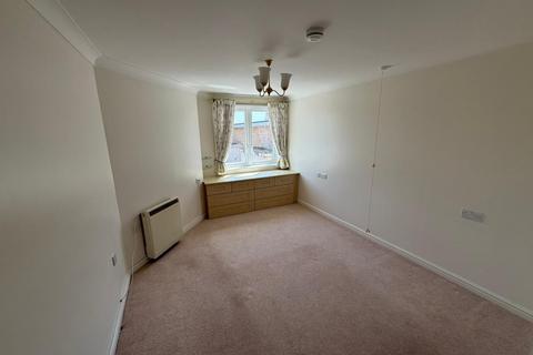 1 bedroom retirement property for sale, Flat 49, Highview Court, 46 Wortley Road, Highcliffe, Christchurch, Dorset