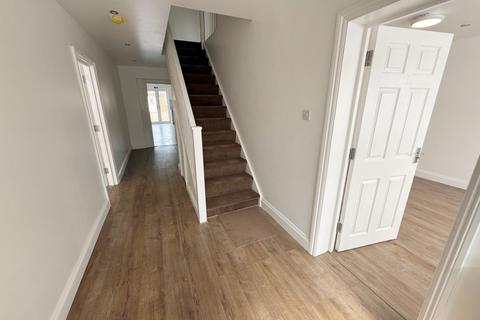 4 bedroom end of terrace house for sale, 18 Leyswood Drive, Ilford, Essex