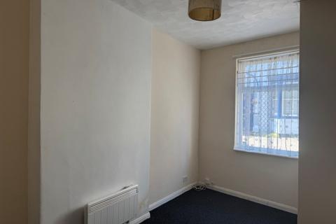1 bedroom flat for sale, Flat 1, Dolphin House, 5 Castle Street, Ryde, Isle Of Wight