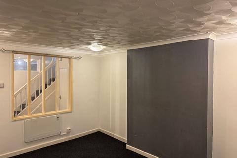 1 bedroom flat for sale, Flat 1, Dolphin House, 5 Castle Street, Ryde, Isle Of Wight