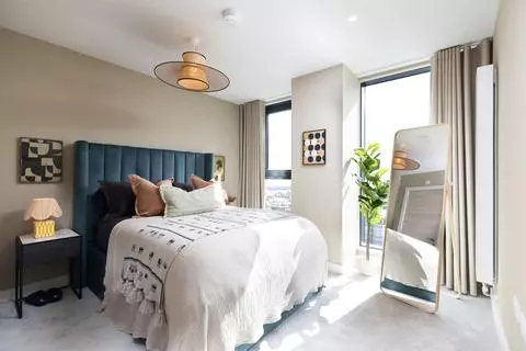 2 bedroom apartment to rent - View 3