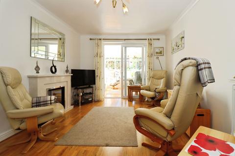 2 bedroom detached bungalow for sale, Folly Bridge Close, Yate, Bristol