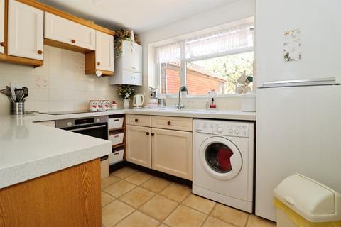 2 bedroom detached bungalow for sale, Folly Bridge Close, Yate, Bristol