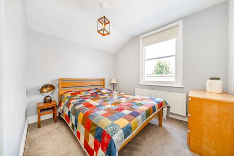 1 bedroom flat for sale, Grosvenor Road, London W7