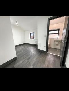 1 bedroom in a house share to rent, Dedworth Road, Windsor