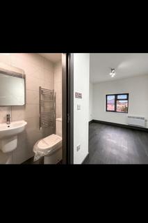 1 bedroom in a house share to rent, Dedworth Road, Windsor