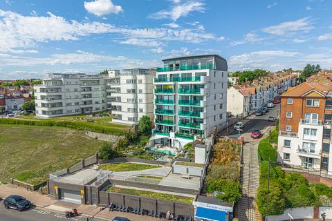 2 bedroom apartment for sale, Westcliff-on-sea SS0