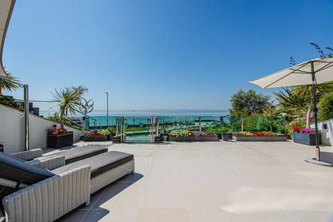 2 bedroom apartment for sale, Westcliff-on-sea SS0