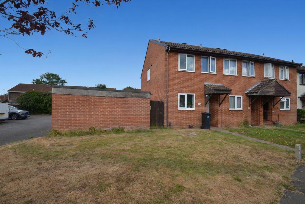 2 bedroom end of terrace house to rent