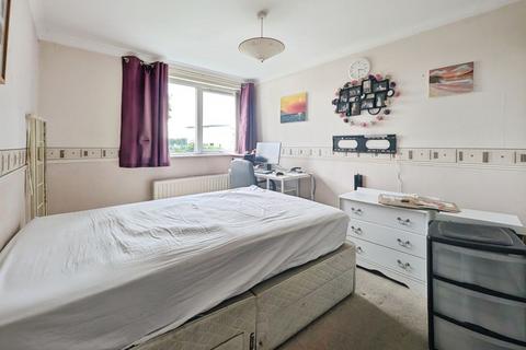 2 bedroom ground floor flat for sale, Craigmillar Close, Newcastle Upon Tyne NE5