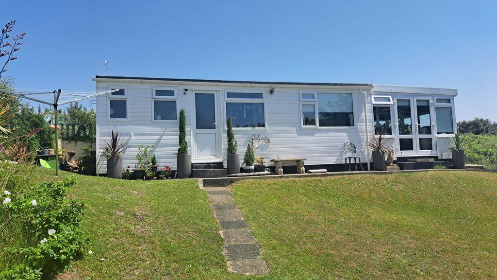 2 bedroom property for sale