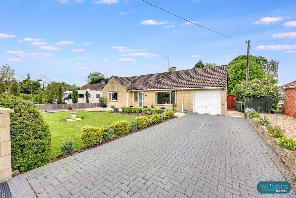 2 bedroom detached bungalow to rent