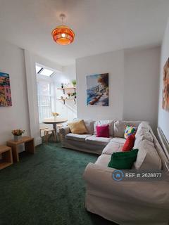 1 bedroom in a house share to rent, Falmouth St, Hull, HU5