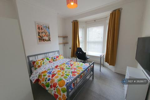1 bedroom in a house share to rent, Falmouth St, Hull, HU5