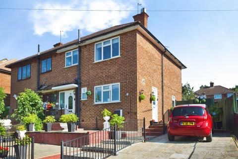 St. Johns Road, Romford, RM5