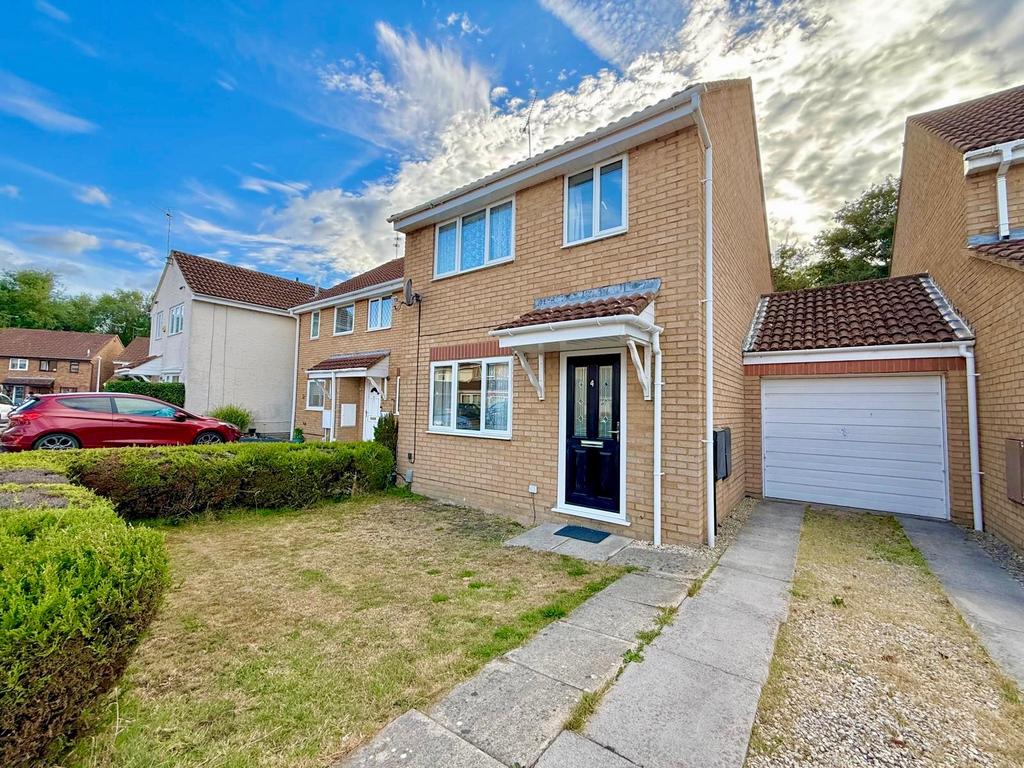 Covingham, Swindon SN3 3 bed detached house for sale - £300,000