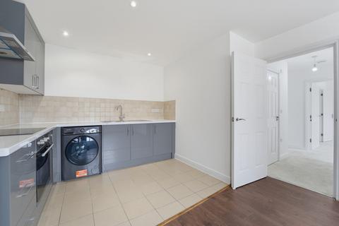 2 bedroom flat for sale, Rokesby Road, Slough, SL2