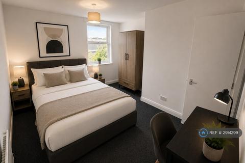 2 bedroom flat to rent, Carlton Road, Salford, M6