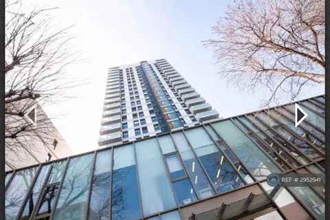3 bedroom flat to rent - View 2
