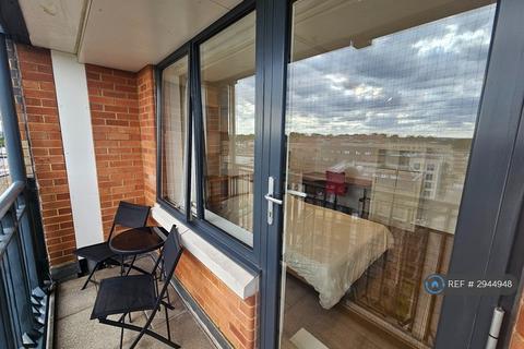 undefined, Walthamstow, London, E17
