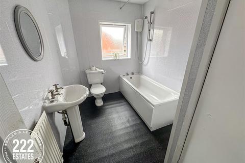 2 bedroom end of terrace house to rent, Ingram Street Platt Bridge