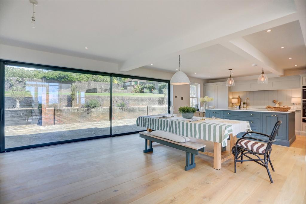 Roedean Way, Brighton, East Sussex, BN2 - View 4