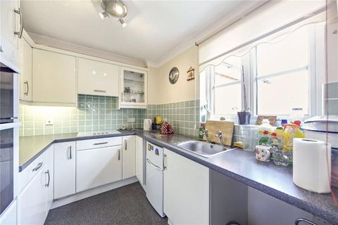 1 bedroom flat for sale, Hillcroft Court, Chaldon Road, Caterham, Surrey, CR3
