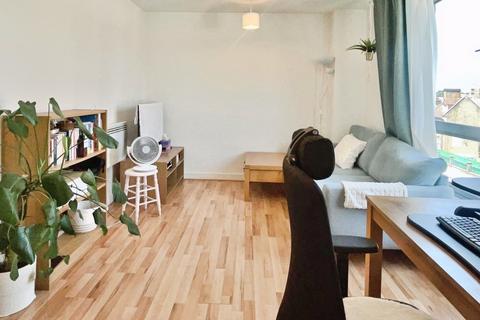 1 bedroom flat for sale, Blackheath Road, London, SE10