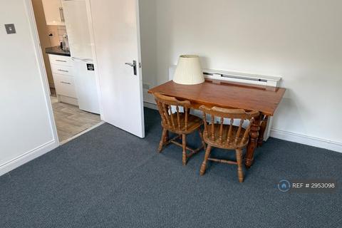 2 bedroom bungalow to rent, White Road, Oxford, OX4