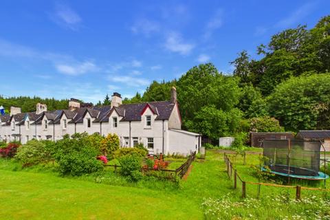 3 bedroom end of terrace house for sale, 10 Cairnbaan Cottages, Cairnbaan, by Lochgilphead, Argyll