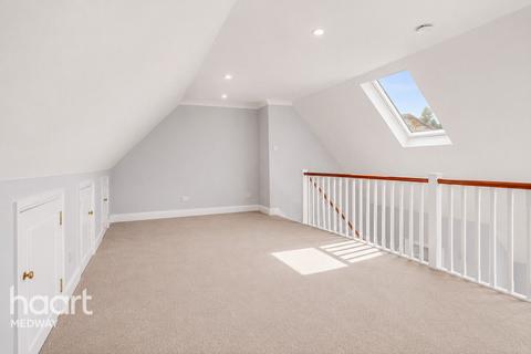 1 bedroom flat for sale, Bishops Walk, Rochester