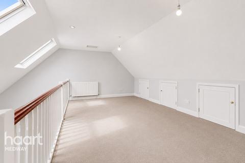 1 bedroom flat for sale, Bishops Walk, Rochester