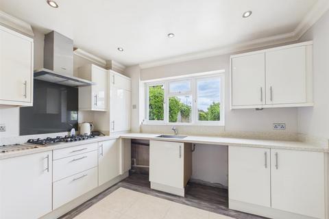 3 bedroom semi-detached bungalow for sale, Limes Avenue, Aylesbury HP21
