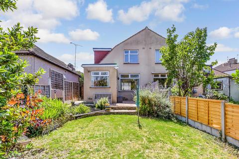 undefined, The Avenue, Hornchurch RM12