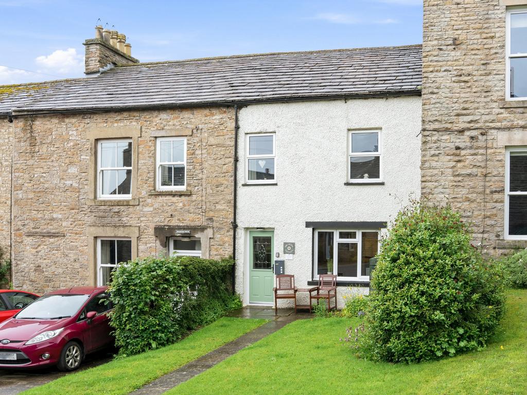 3 bedroom cottage for sale
