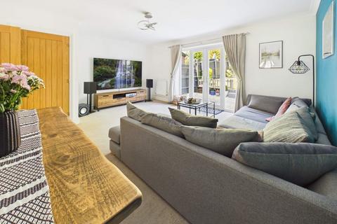 3 bedroom terraced house for sale, Coed Y Wenallt, Rhiwbina, Cardiff, CF14