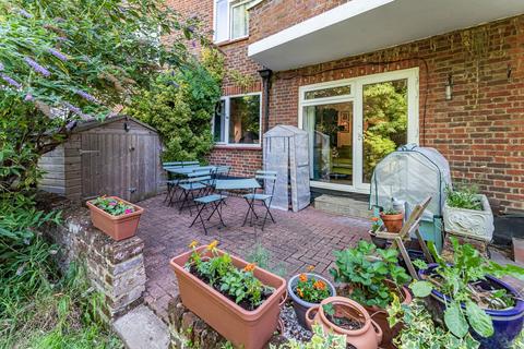 2 bedroom apartment for sale, Laleham Road, Staines-upon-Thames, TW18