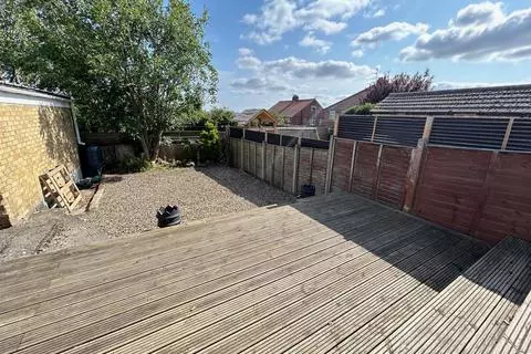 2 bedroom semi-detached bungalow to rent – pohled 5