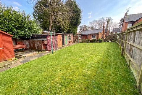 3 bedroom detached bungalow to rent, Fernbank Road, Ascot