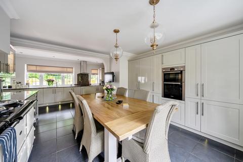 8 bedroom house for sale, Hook Heath Avenue, Hook Heath, GU22