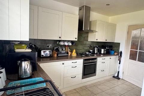 3 bedroom detached bungalow for sale, Ger Y Llan, Penrhyncoch, Aberystwyth