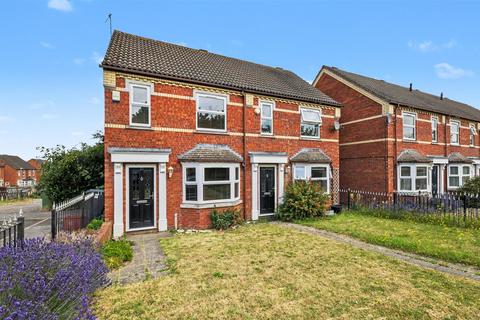 3 bedroom semi-detached house to rent, Chestnut Square, Leamington Spa