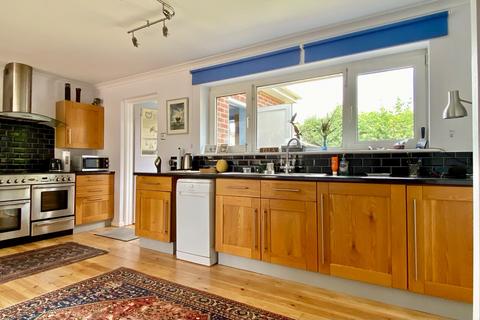 3 bedroom chalet for sale, Southampton Road, Ringwood, BH24 1HU