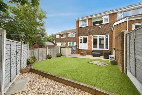 3 bedroom semi-detached house for sale, Swinnow Gardens, Leeds