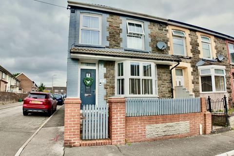 3 bedroom end of terrace house for sale, Elizabeth Street, Pentre, CF41
