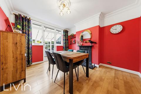 3 bedroom semi-detached house to rent, South Croydon CR2