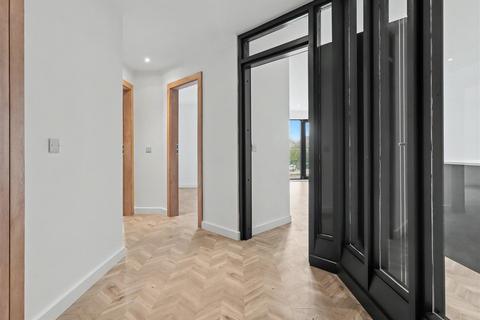 2 bedroom apartment for sale, Sidegate Road, Runham Vauxhall