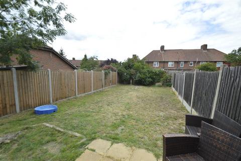 2 bedroom end of terrace house for sale, Thompson Road, Dagenham