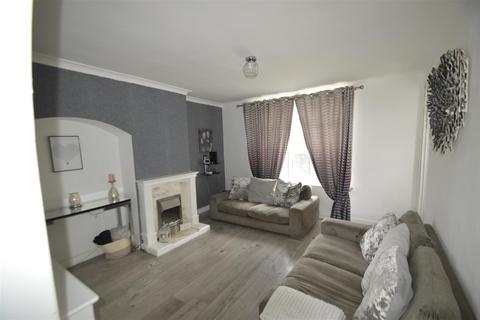 2 bedroom end of terrace house for sale, Thompson Road, Dagenham