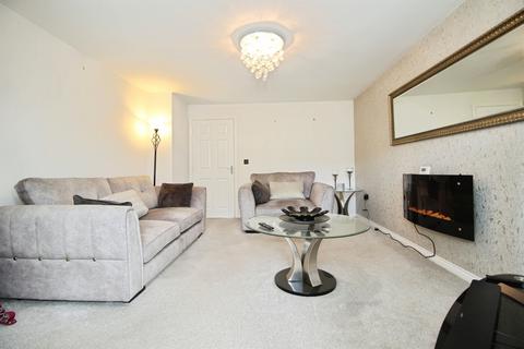 3 bedroom semi-detached house for sale, Jilling Gardens, Dewsbury